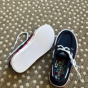 Boys Sperry topsiders size 13.5